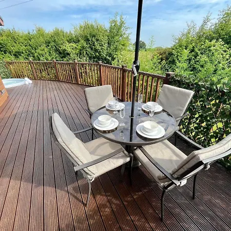 Orman Evi Buttercup With Hot Tub Little Habton